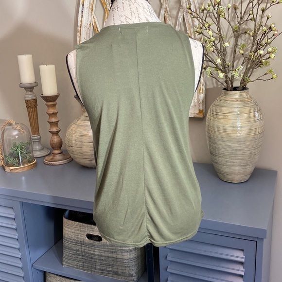 BCBGeneration I Know Guac is Extra - Picture 3 of 4